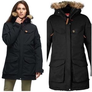 Fjallraven Nuuk Parka in Black